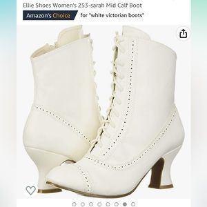 White Vintage Look Victorian Edwardian Lace-Up Boots - worn once inside - 9